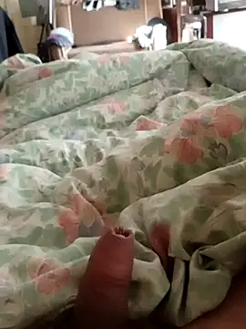 Snapshot of AlexandruCsaba chatting on March 19, 12:01 pm AlexandruCsaba online show from March 19, 12:01 pm