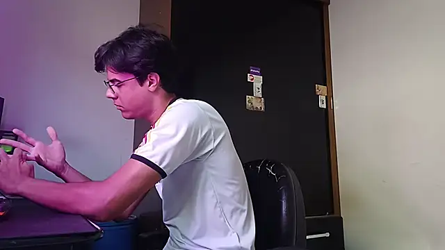 thbx34 online show from June 20, 1:16 pm