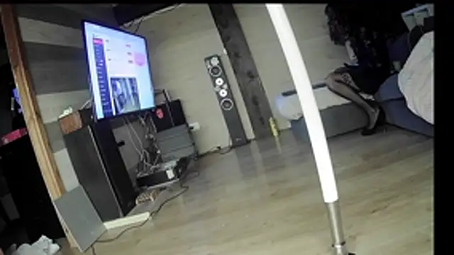 FLakiReve online show from November 12, 5:08 pm