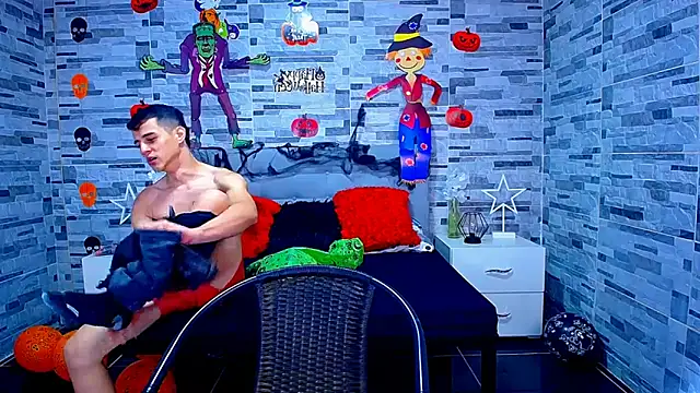 Snapshot of ADAM_HOT chatting on October 19, 10:24 pm ADAM HOT online show from October 19, 10:24 pm
