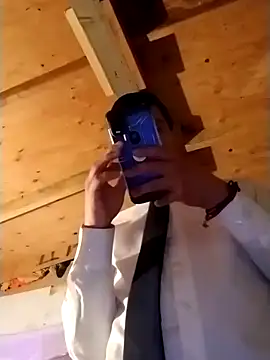 ElcachondoSixSix4 online show from February 20, 4:18 am