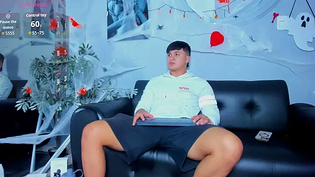 Cristopher strong online show from October 22, 1:04 pm