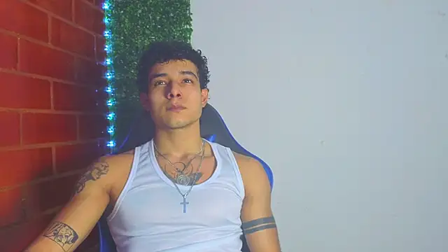 Demitryo online show from February 18, 5:16 am