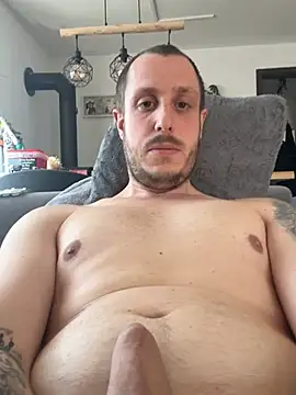 MellidenisGeil online show from March 18, 9:45 am