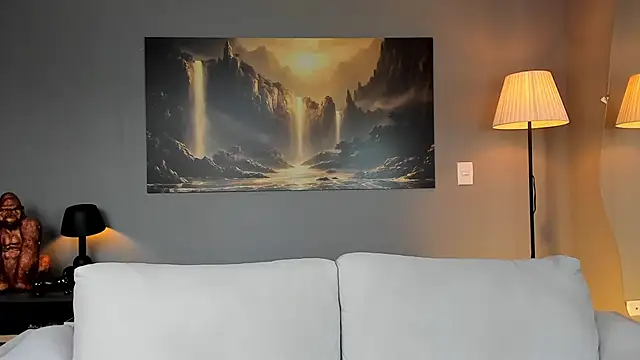 ApoloMakris online show from February 6, 9:01 pm