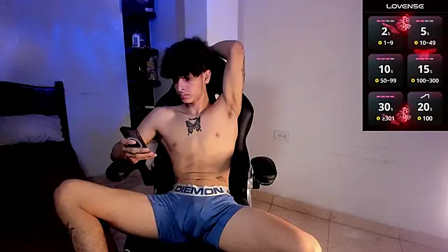 Snakebutterfly online show from March 8, 11:33 am