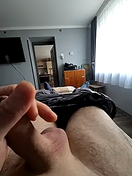 kisbiro77777 online show from January 31, 9:05 am