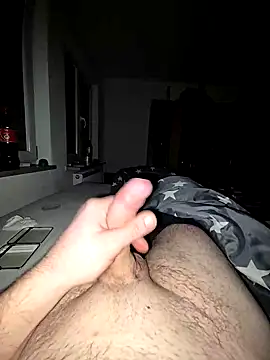 kisbiro77777 online show from February 7, 11:45 pm