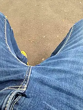 kisbiro77777 online show from October 9, 7:46 am