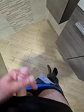 kisbiro77777 online show from September 10, 7:29 am