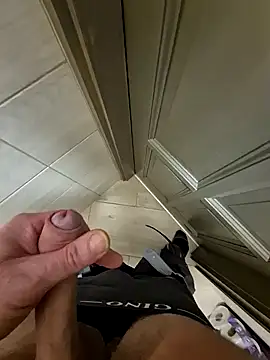 kisbiro77777 online show from January 24, 8:34 am