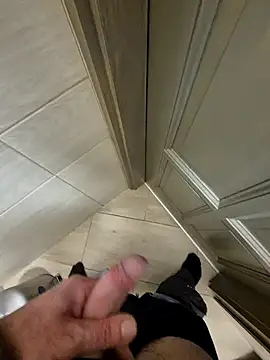 kisbiro77777 online show from October 6, 11:48 am