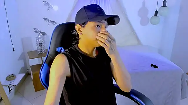 Brand habes online show from November 11, 1:49 pm