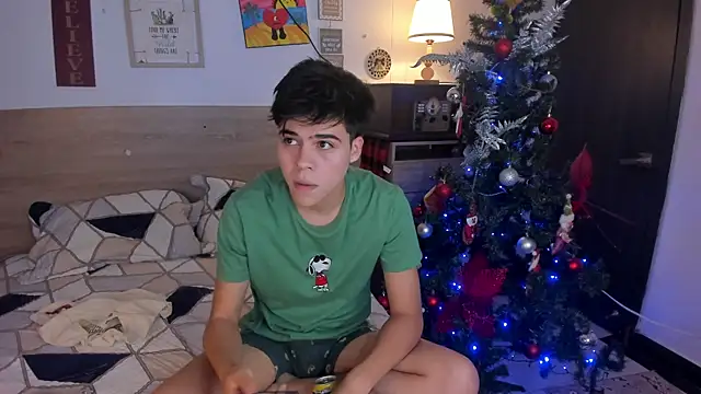 justinbiler online show from December 14, 11:01 pm