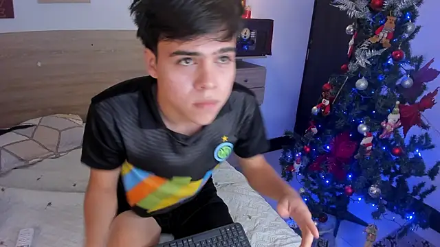 justinbiler online show from December 17, 3:19 pm