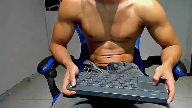 chriss jones1 online show from January 7, 10:04 pm