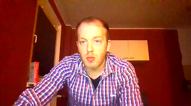 Henner33 online show from January 8, 6:41 pm