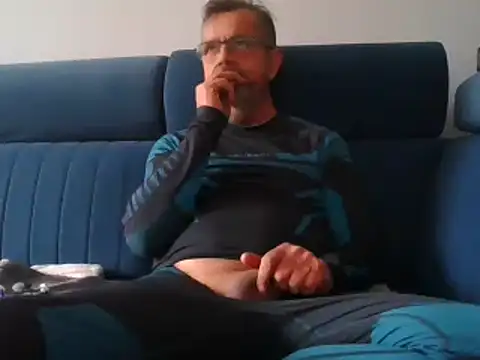 axecoman60 online show from January 21, 10:23 am