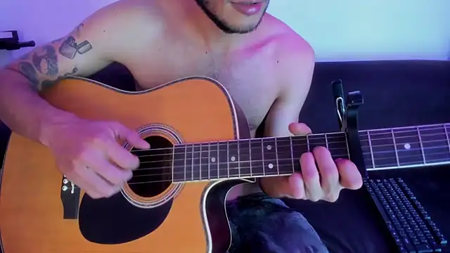 Henrikk senn online show from November 27, 3:43 am