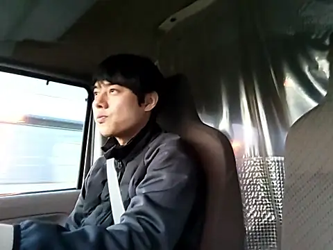 whitebriefboy online show from March 6, 9:12 pm