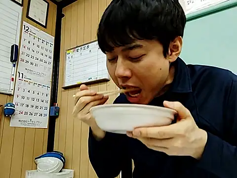 whitebriefboy online show from November 9, 2:54 pm