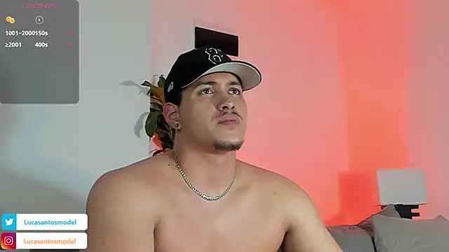 lucasanto  online show from January 17, 4:28 am