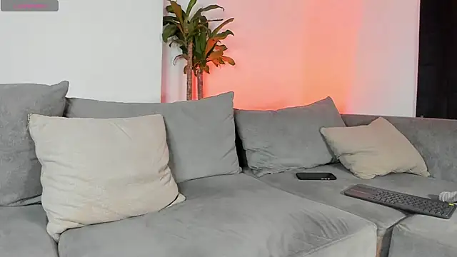 lucasanto  online show from December 24, 5:05 am