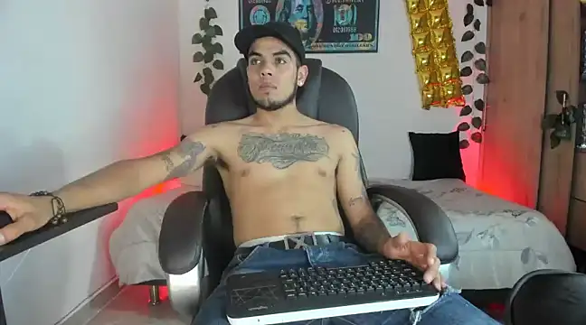 mikee scooth online show from February 13, 5:16 am