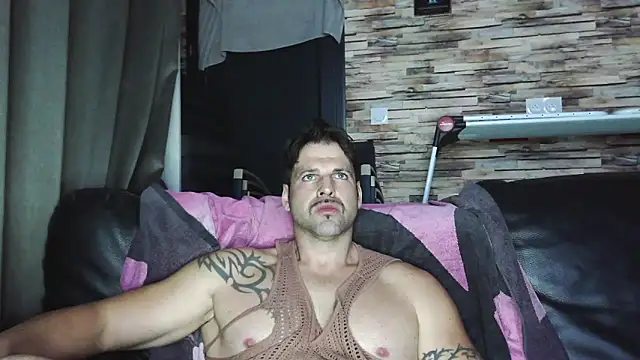 XxBigboybandxX online show from December 17, 7:09 pm