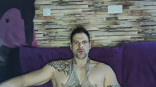 XxBigboybandxX online show from January 31, 9:59 am