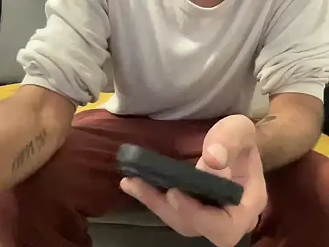 4small4inchlol online show from December 1, 2:09 pm