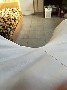 nik99xxx online show from March 24, 2:33 pm