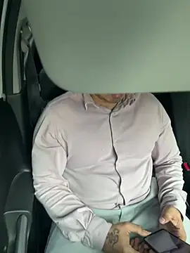 shivani0999 online show from February 6, 10:56 am