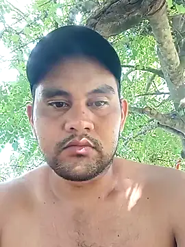 travieso2893 online show from December 13, 6:27 pm