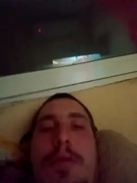 Mmmnnn112211 online show from December 5, 12:51 am