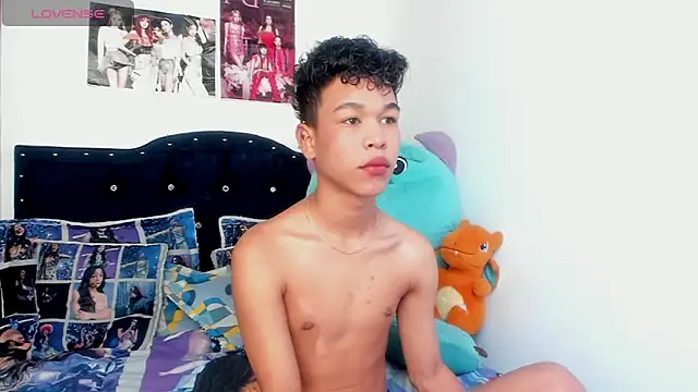 MateoAngel- online show from December 29, 6:38 pm