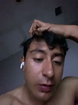 elpapuy1236 online show from August 3, 9:59 am