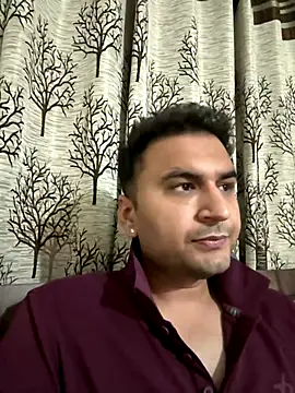 gauravgay93 online show from October 25, 9:27 pm