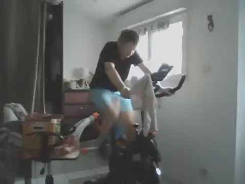 Snapshot of naturiste974 chatting on January 19, 8:29 am naturiste974 online show from January 19, 8:29 am