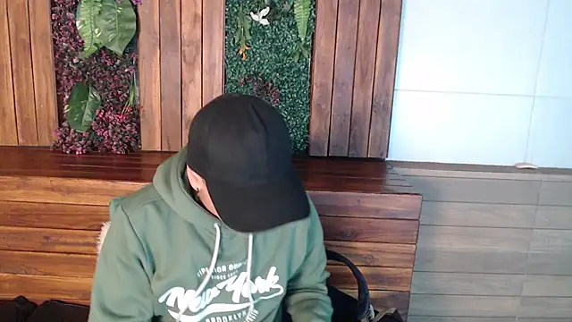 Snapshot of Andy_Joy_ chatting on September 12, 11:32 am Andy Joy online show from September 12, 11:32 am