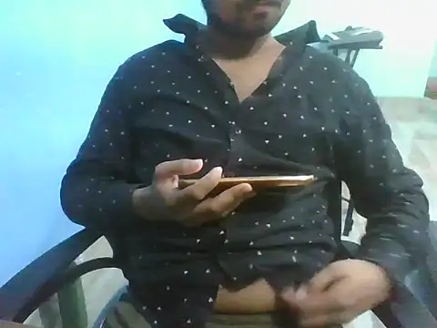 Ishan003 online show from November 18, 3:05 pm