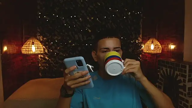 JackSwan18 online show from December 4, 12:58 pm