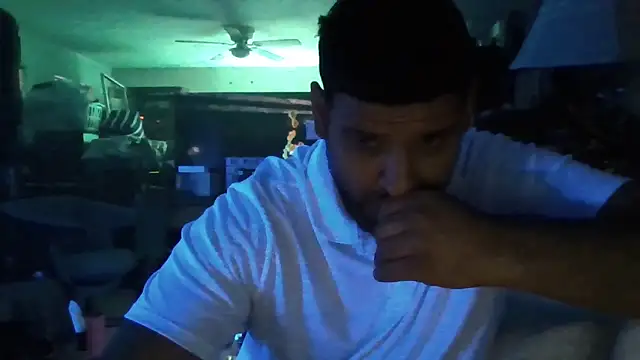 Insaneskillzz69 online show from April 21, 2:01 pm