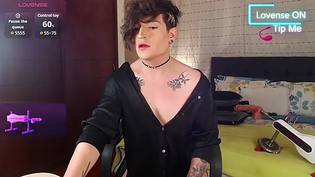 Hornymoan online show from February 20, 10:44 pm