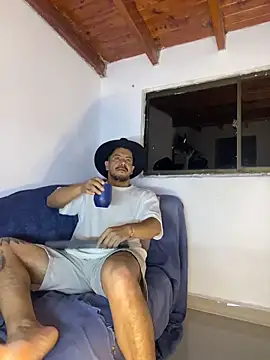 AndresSmith   online show from March 26, 8:29 am