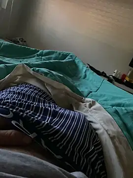 Julian 23312 online show from April 10, 6:15 pm