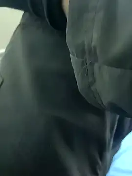 Snapshot of LAN69XXXX chatting on December 6, 6:50 pm LAN69XXXX online show from December 6, 6:50 pm