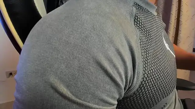 julian wallace online show from February 26, 1:07 am