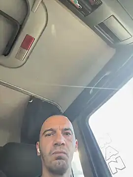 donnuozfutura online show from October 27, 8:49 am