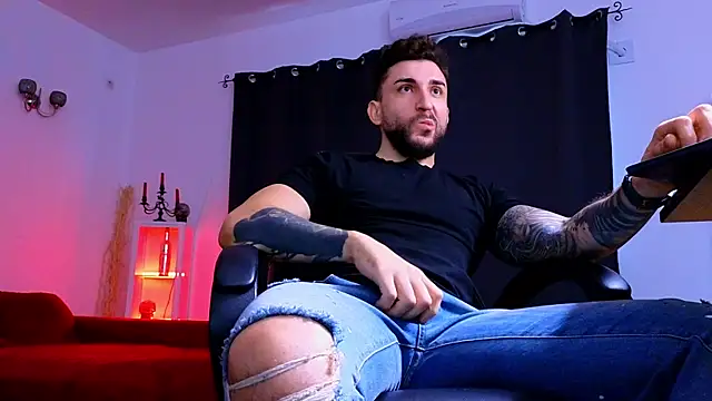 MightyAaron66 online show from November 15, 6:59 am